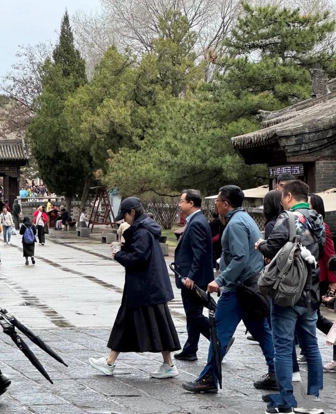 一顿饭三千多超难约内景曝光低调奢华开元ky棋牌郭晶晶凤临阁为长女庆生(图2)