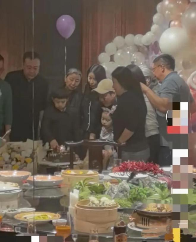 一顿饭三千多超难约内景曝光低调奢华开元ky棋牌郭晶晶凤临阁为长女庆生(图5)